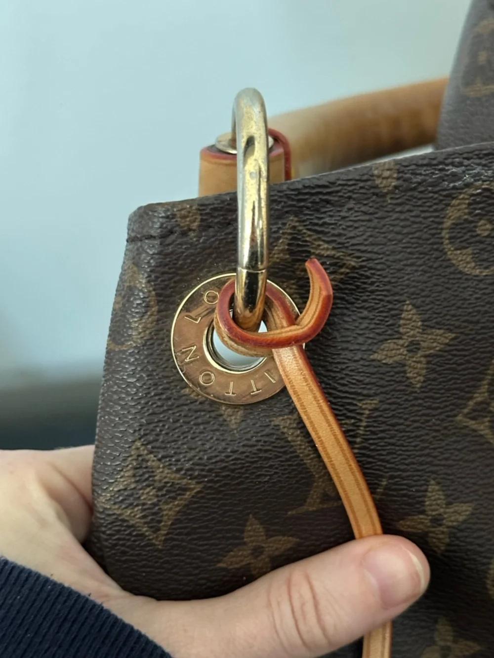 Louis Vuitton Artsy MM Monogram Hobo Bag Date Code FL0123 - Picture 3 of 13